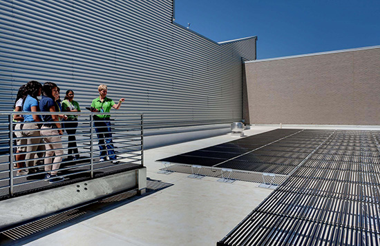 Lady bird Johnson Middle School Irving Solar Panels